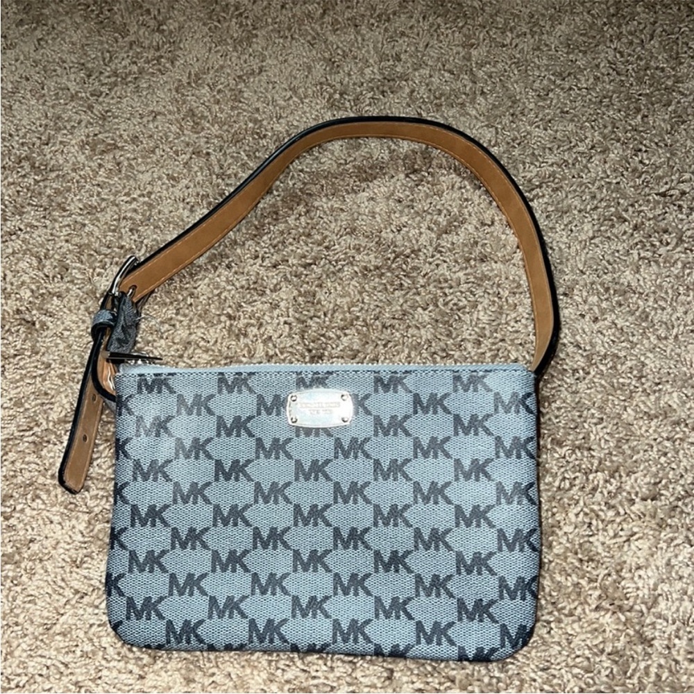 MICHAEL KORS REED LARGE LOGO TOTE. VANILLA SIGNATURE. NWT. Free bag w purchase. - Picture 10 of 13